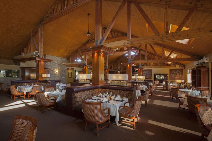 Dining 44 of 74