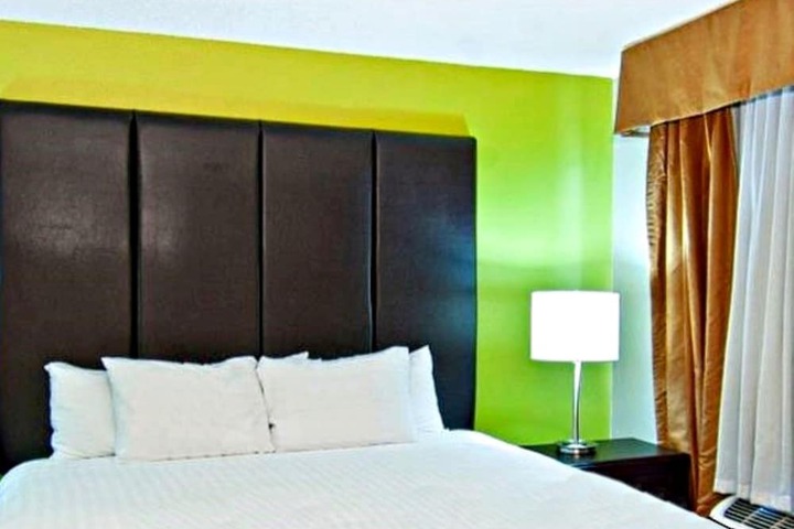 Room 10 of 23