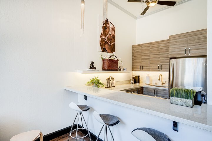 Tranquil Walnut Creek Condo w / Community Amenities