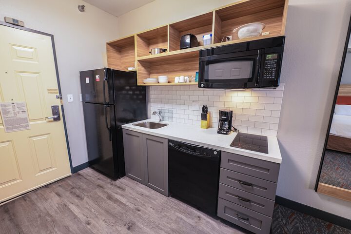 Room 13 of 25