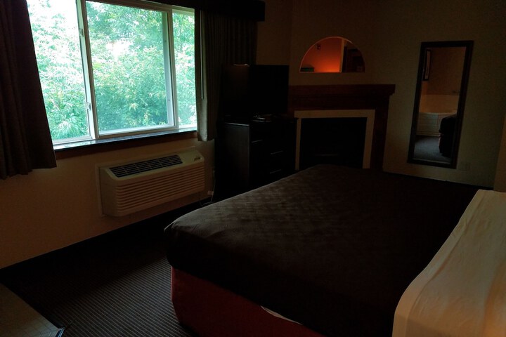 AmericInn by Wyndham Menomonie