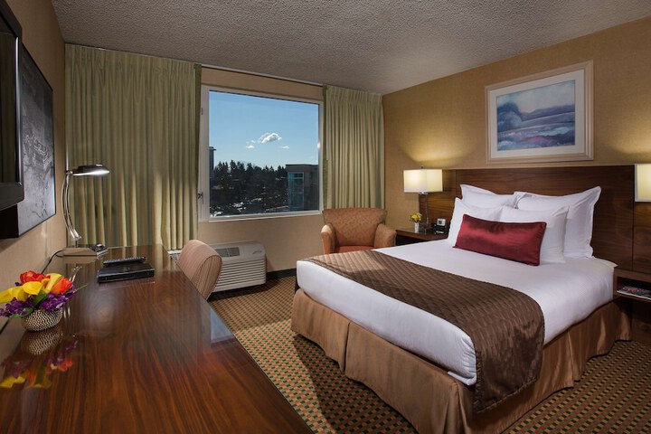Room 10 of 33