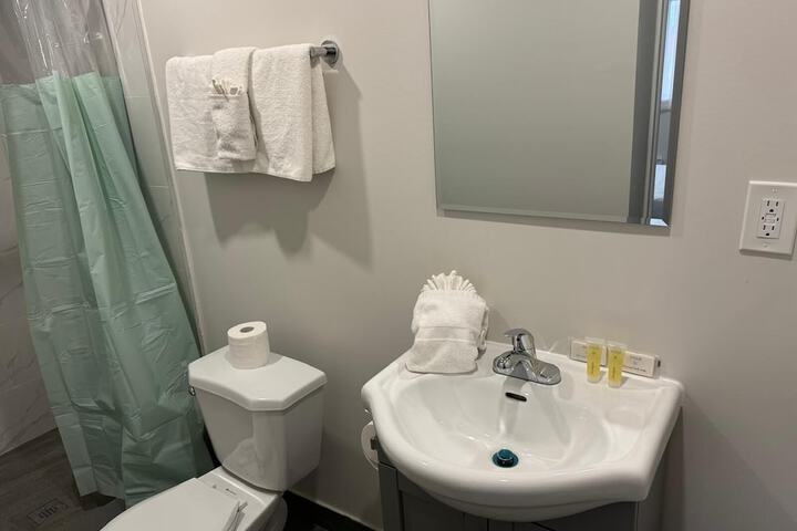 Room 21 of 43