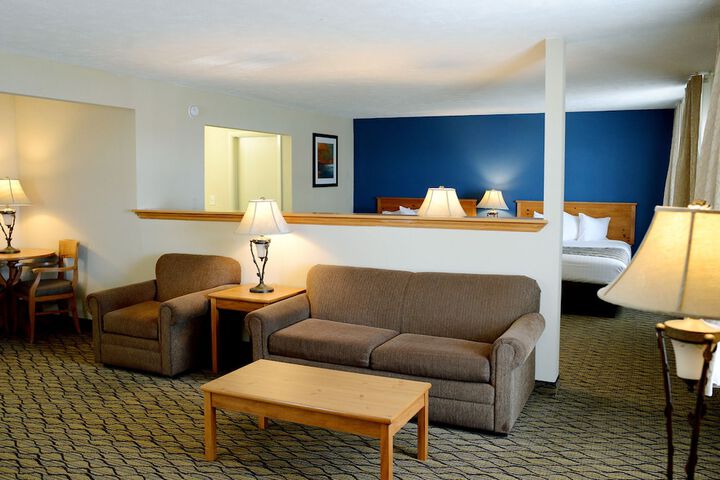 Room 28 of 49