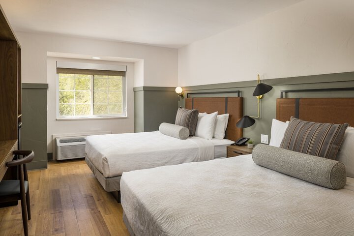 Room 14 of 25