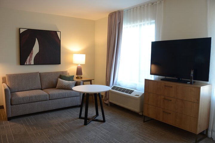 Room 26 of 49