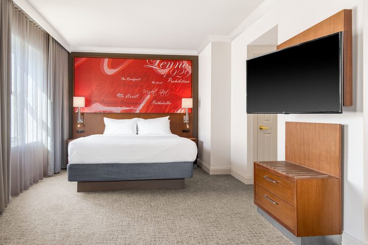 Room 27 of 53