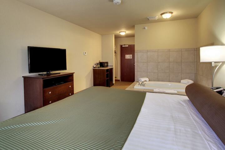 Room 35 of 41
