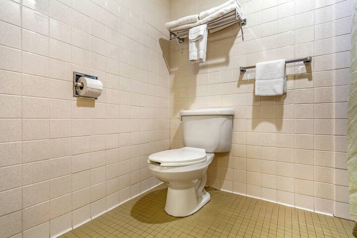 Econo Lodge Inn & Suites Brookings