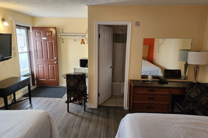 Room 29 of 85