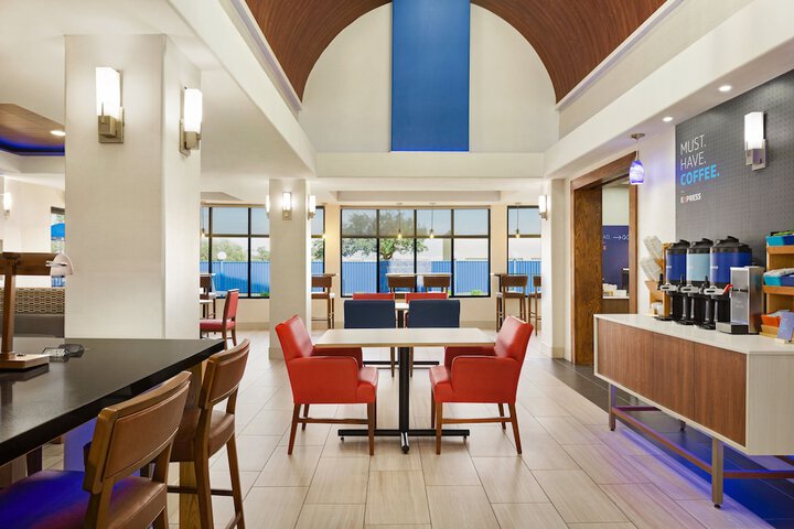 Holiday Inn Express Hotel & Suites Mission-McAllen Area by IHG
