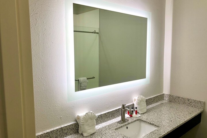 Room 9 of 21