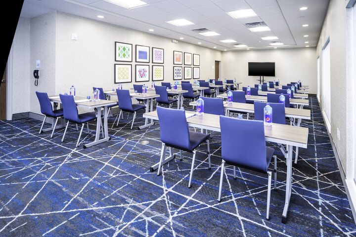 Holiday Inn Express & Suites Rock Hill by IHG