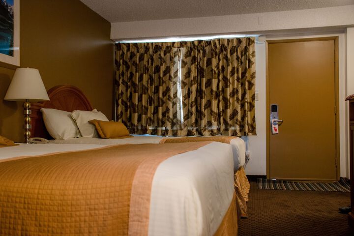 Room 48 of 82