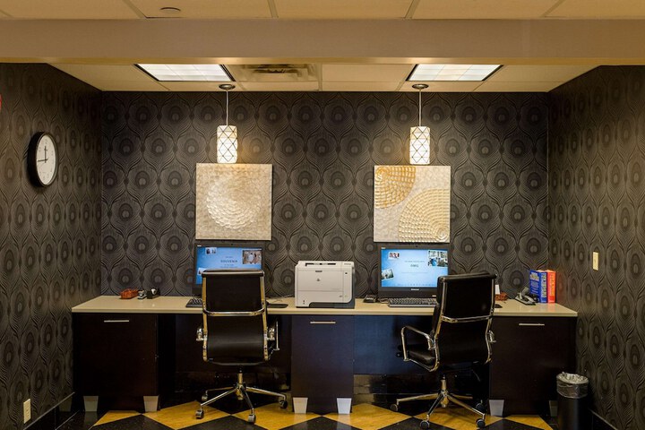Business Center 93 of 93