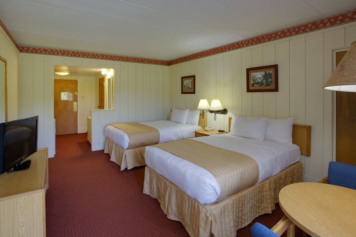 Room 35 of 69