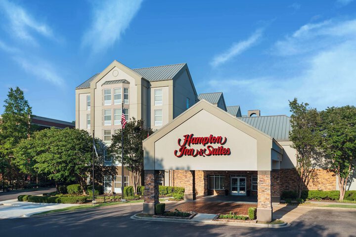 Hotel 2 of 64