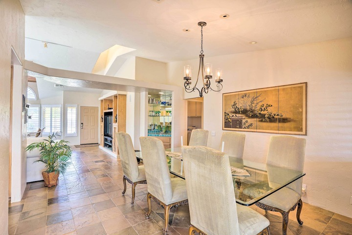 Indian Wells Oasis w / Pool: Walk to Tennis Garden!