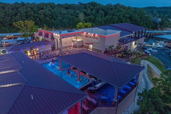 Hotel 17 of 148