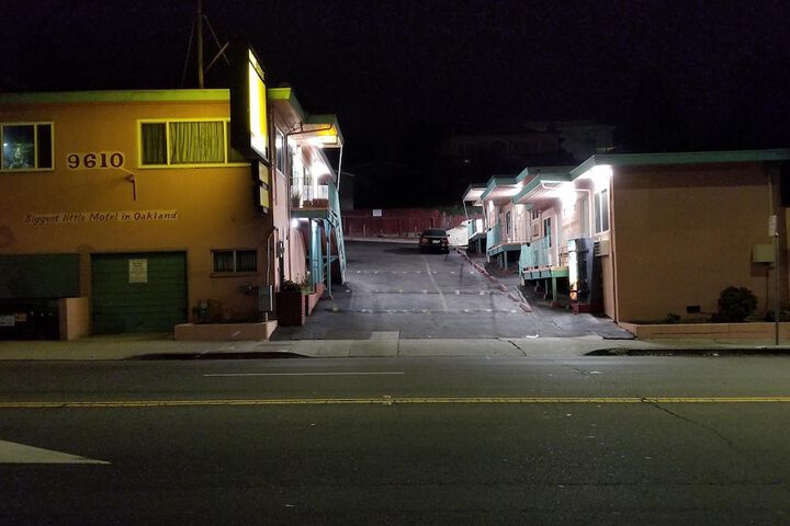 Hotel 7 of 18