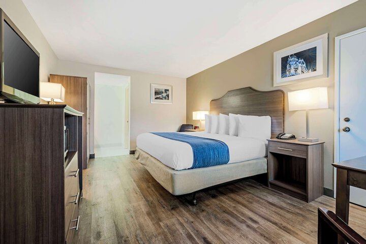 Room 22 of 30