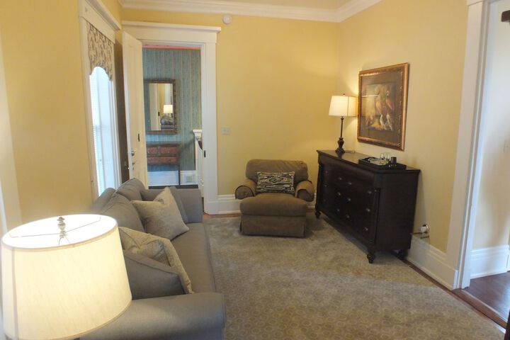 The Pepin Mansion Historic B & B