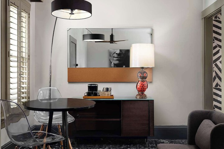 Room 22 of 56