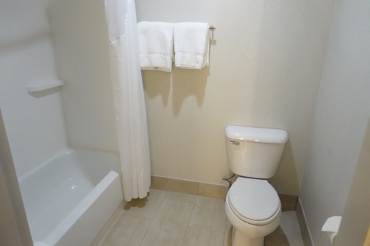 Room 14 of 22