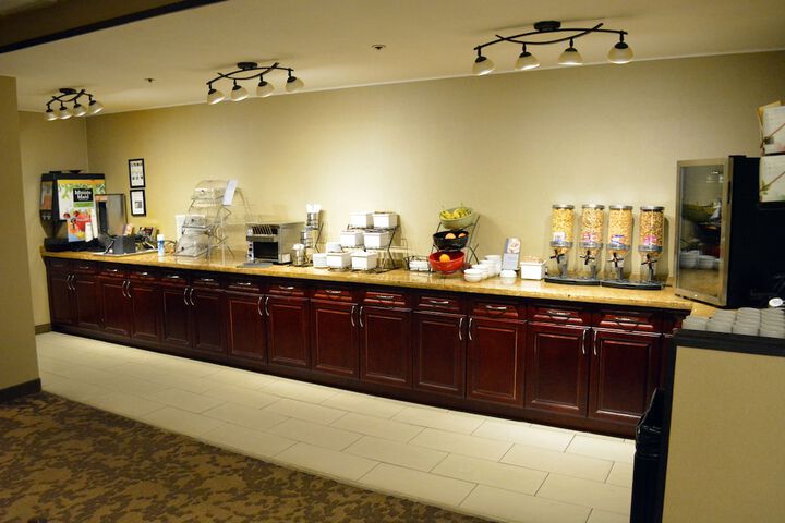 Breakfast/Coffee Service 41 of 46