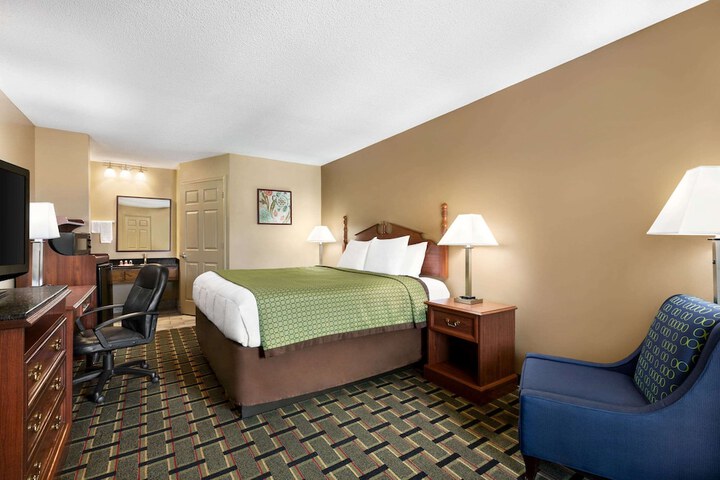 Room 18 of 47