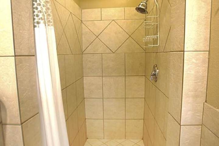 Plantation Suites & Conference Center