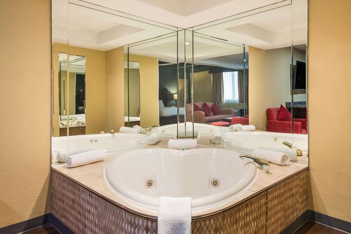 Room 30 of 52