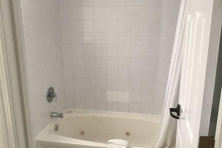 Room 27 of 45