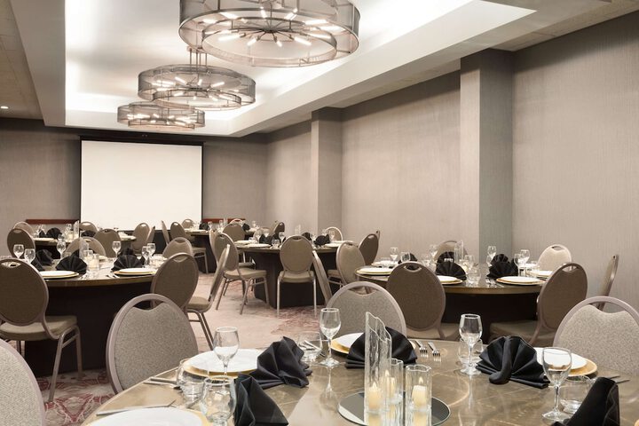 Embassy Suites by Hilton Irvine Orange County Airport