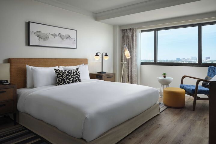 Sonesta Irvine John Wayne Airport