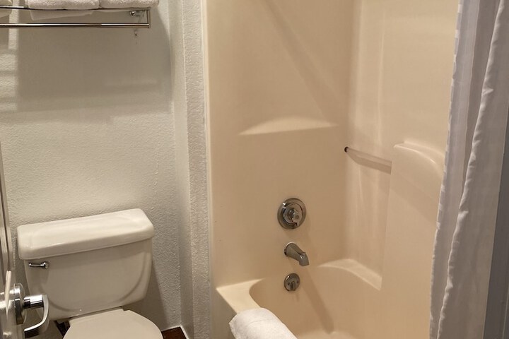 Room 19 of 43