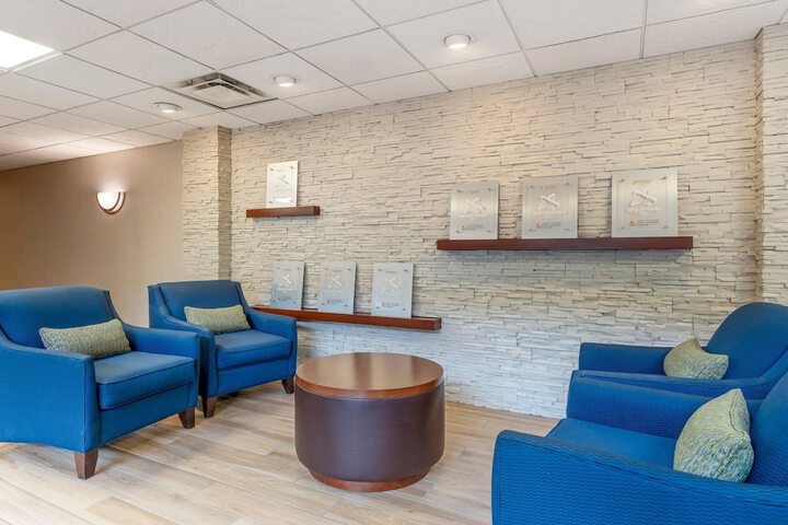 Comfort Inn & Suites LaVale - Cumberland