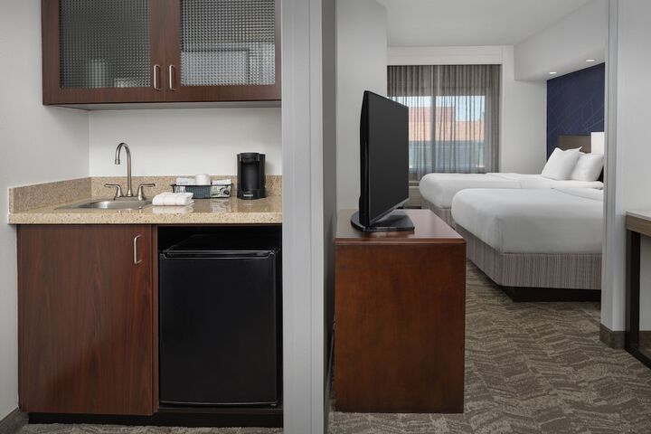 Room 22 of 52