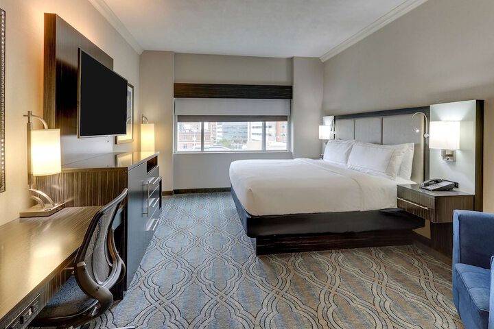 Room 14 of 30