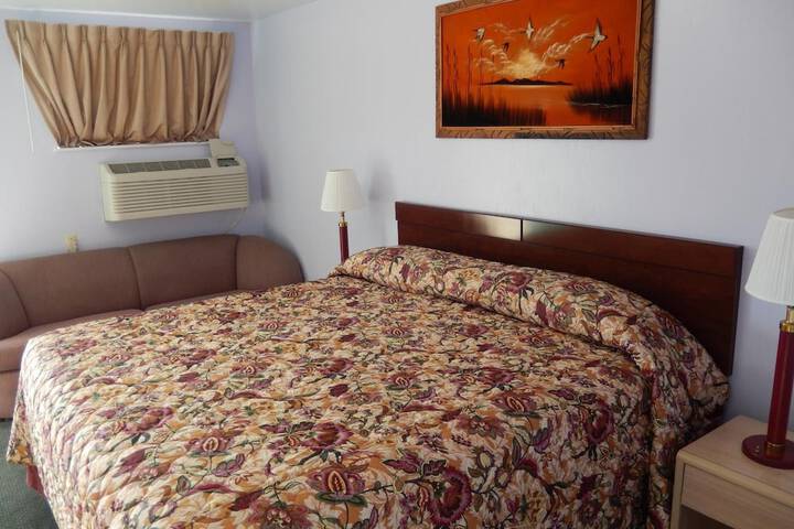 Room 21 of 24