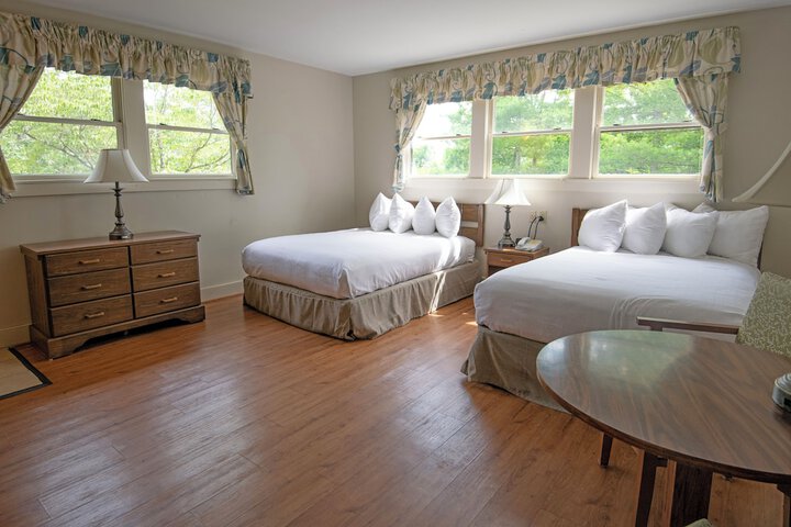 Room 47 of 145