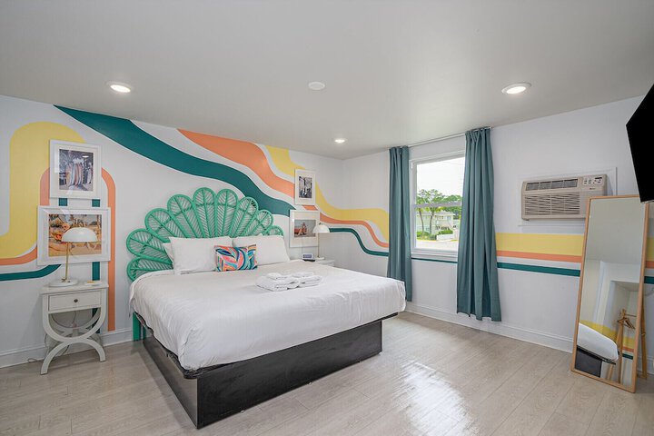 Royal Palms Motel