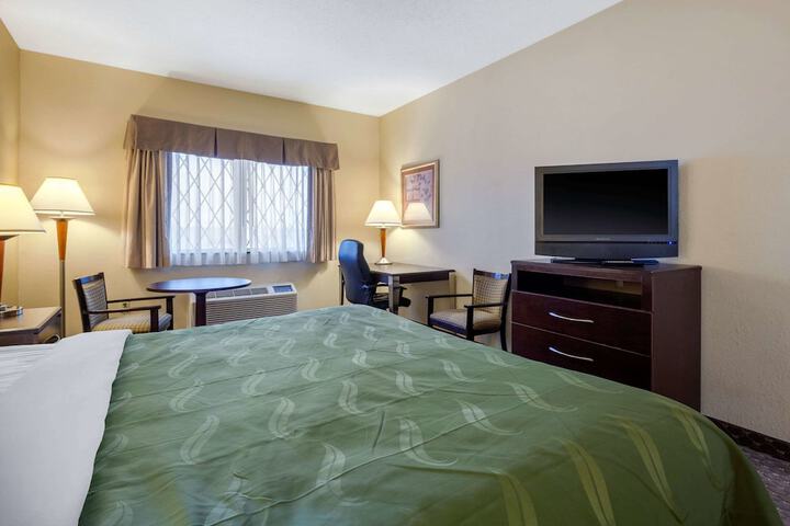 Room 7 of 39