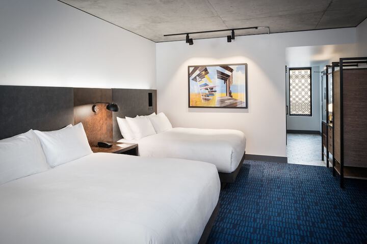 Room 25 of 82