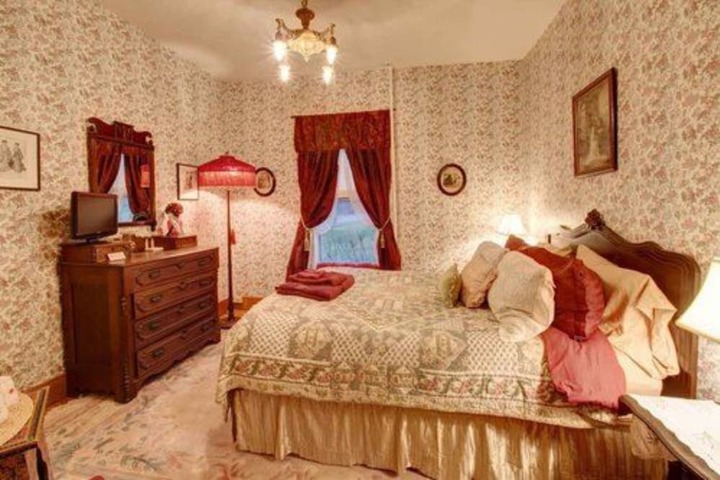 Room 68 of 100