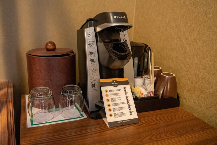 Breakfast/Coffee Service 72 of 91