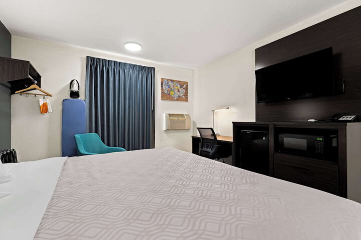 Room 31 of 34