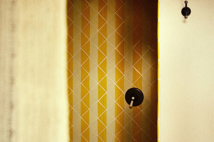Room 46 of 151