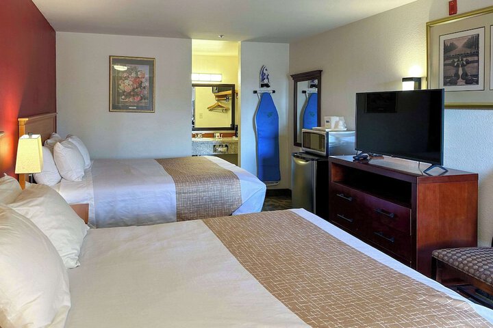Room 7 of 34