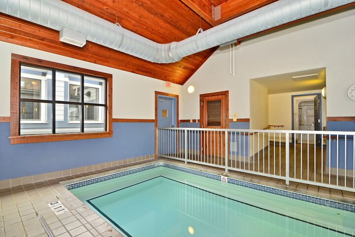 Pool 7 of 55